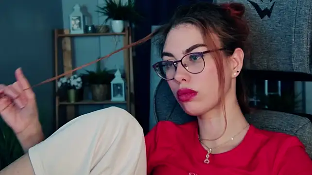SeraphineDuskryn Adlı Modelin Canlı XXX Sohbeti
