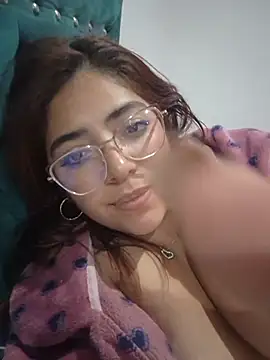 Czat XXX na żywo – Rousse_Collinss