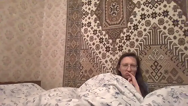 Czat XXX na żywo – FayInessaKiss