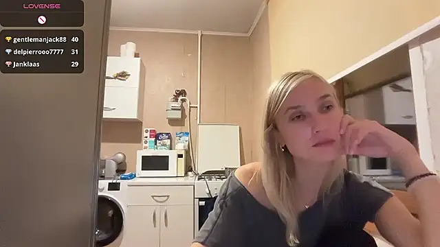 AngelJeni's Live XXX Chat