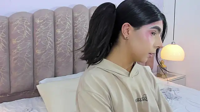 แชท XXX สดของ Channel_sofia