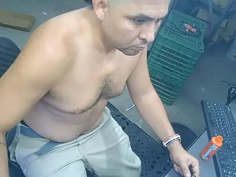 צ'אט XXX בשידור חי של BustedCall