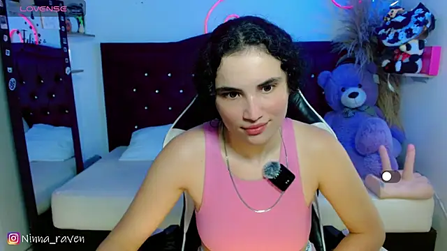 Ninna_ravenn live XXX chat