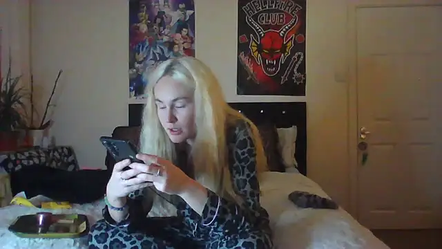BlazingBaddie420 Obrolan Langsung XXX