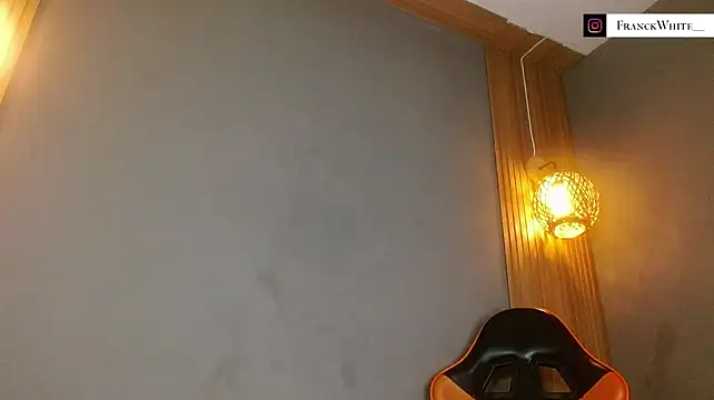 צ'אט XXX בשידור חי של Franck_White