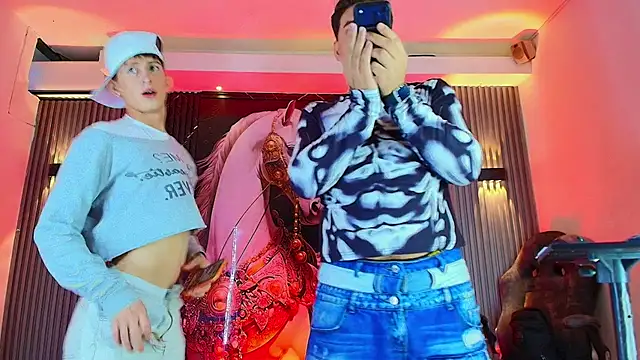 Онлайн чат XXX The_Boy_King_