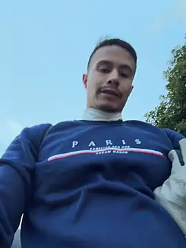 צ'אט XXX בשידור חי של DOMINICKVEGAS77