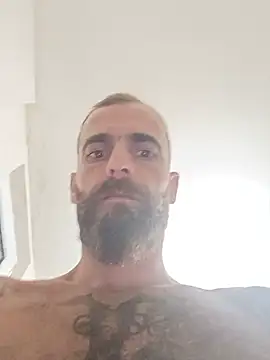 Czat XXX na żywo – Big_Dick_Albanian_Goat