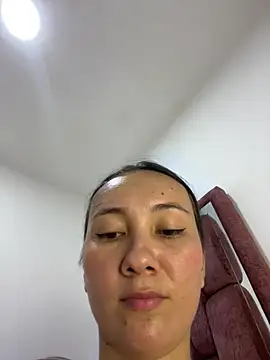 Abby_Colyns23 Adlı Modelin Canlı XXX Sohbeti