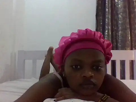 Naughtypetitte Live XXX-Chat