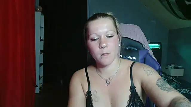 Chat +18 de AnnaFalconeX ao vivo