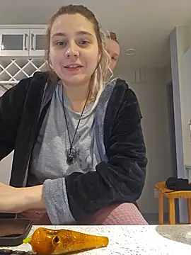 ScarletsWeb élő XXX-chatje