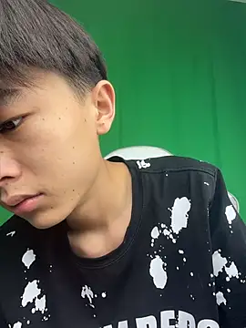 DD-101's Live XXX Chat