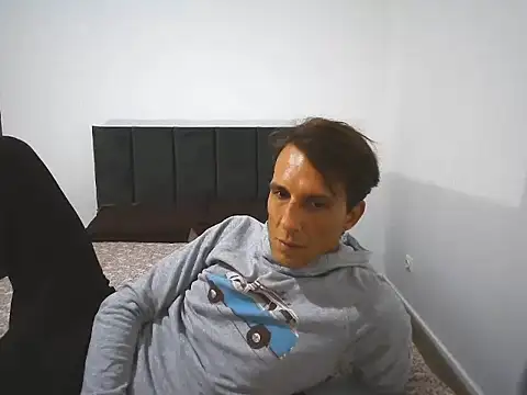stefan27ro লাইভ XXX চ্যাট