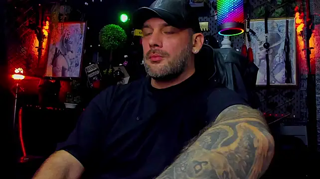 Онлайн чат XXX LexHardy
