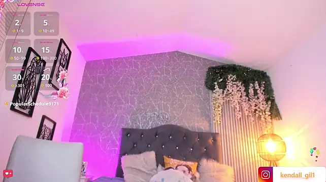 Kendall_Gil Live XXX-Chat