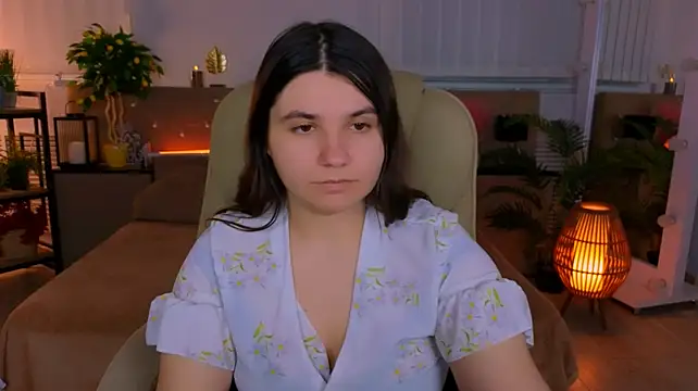 צ'אט XXX בשידור חי של Viola__Shy