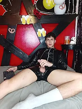 دردشة Axel_Romanov الجنسية المباشرة