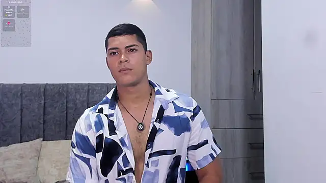 Czat XXX na żywo – Iamdylan777