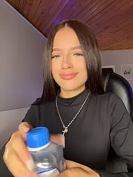Chat XXX en directo de Sofia18_pinkk