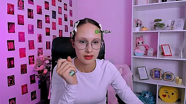 mona_cloud Adlı Modelin Canlı XXX Sohbeti