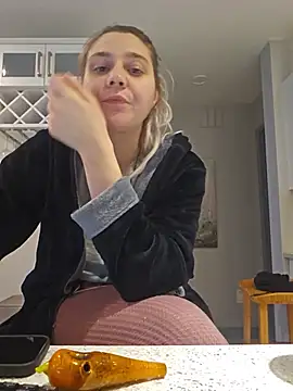 ScarletsWeb XXX чат на живо