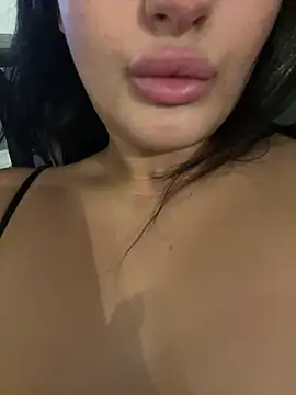 Chat XXX en directo de Milana_UK