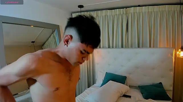 Lycan____ Chat XXX live