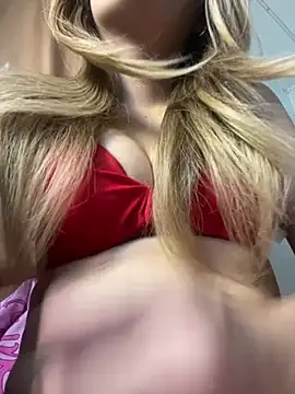 Chat +18 de Enchantres_mikay ao vivo