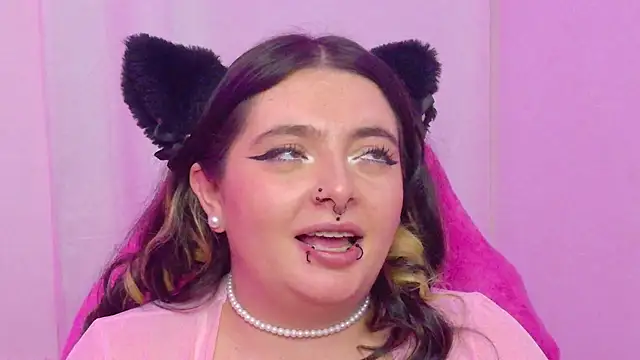 Sachi_Meow Adlı Modelin Canlı XXX Sohbeti