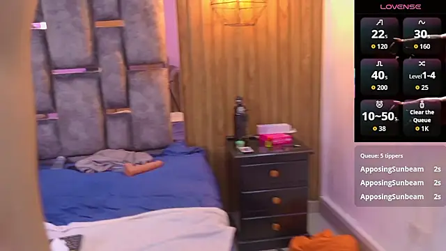 Adrien_Monteiro élő XXX-chatje