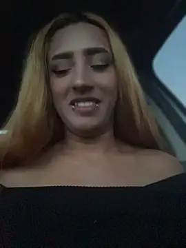 XXX chat uživo modela Dome_foxx