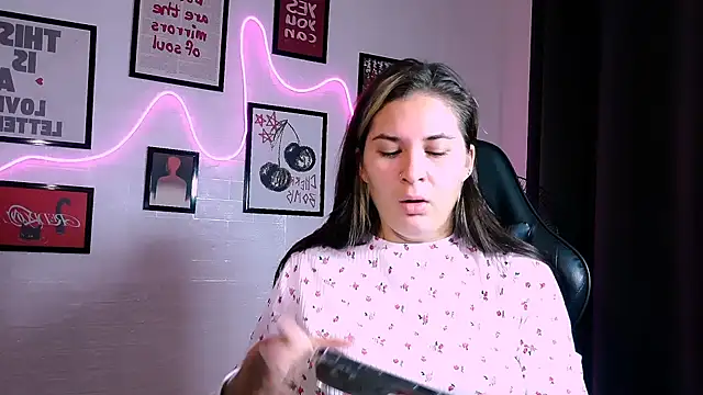 AlisaFrost's Live XXX Chat