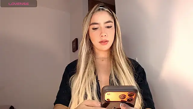 Marian_se Adlı Modelin Canlı XXX Sohbeti