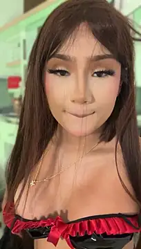 Vale_Prada 现场XXX聊天