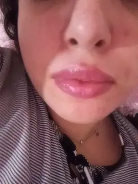 Beerrry Adlı Modelin Canlı XXX Sohbeti