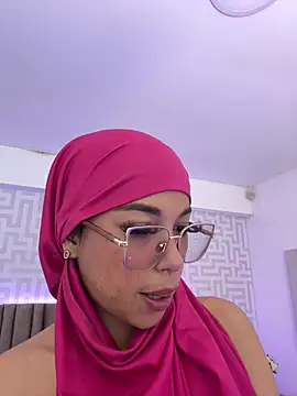 naishaa_ Adlı Modelin Canlı XXX Sohbeti