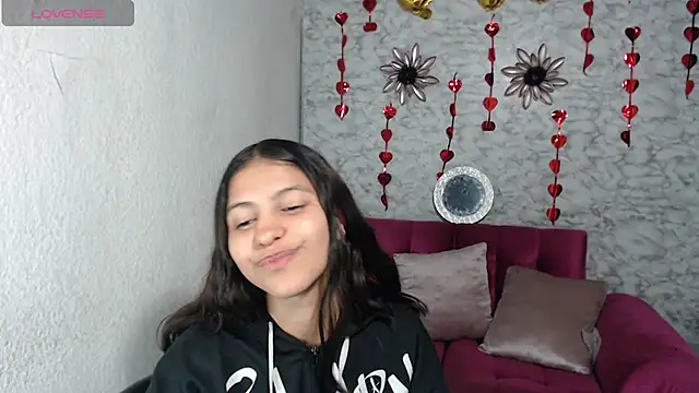 Evagirl69's Live XXX Chat