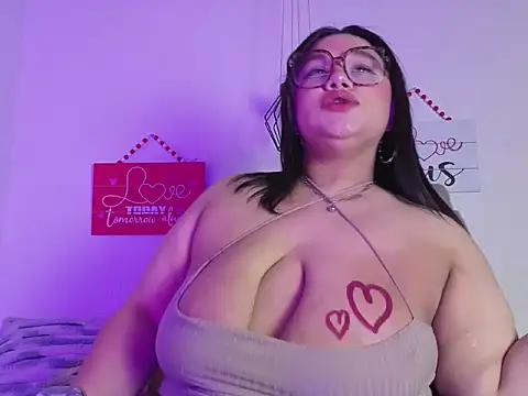 Tamhara_princ élő XXX-chatje