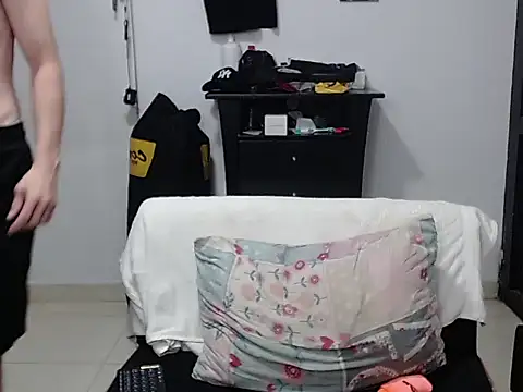 Zac_Efront's Live XXX Chat