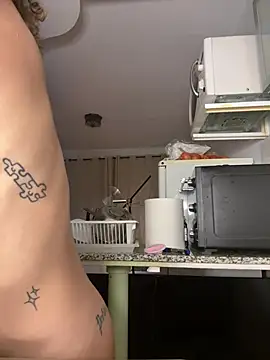 צ'אט XXX בשידור חי של __KAMI_Off_