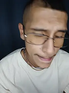 Hard_brown03's Live XXX Chat