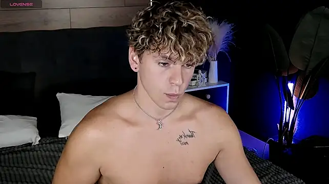 ConnorBlake Chat XXX live