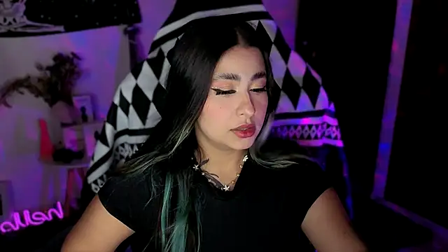 sweetcoralinee 现场XXX聊天