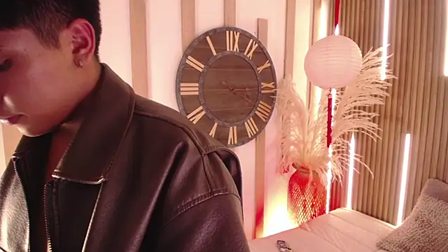 Онлайн чат XXX Thiago_Knox