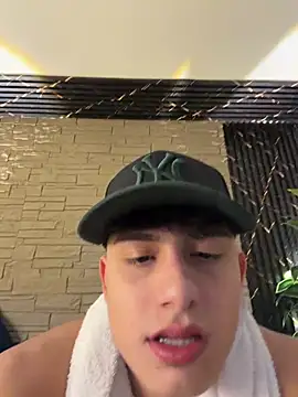 Онлайн ч ат XXX Lander_Cruz