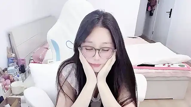 -qingqing's Live XXX Chat