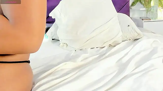 Czat XXX na żywo – IvyJoness