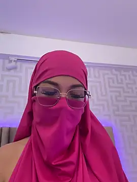 Czat XXX na żywo – naishaa_