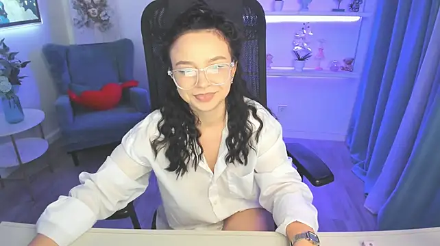 SaraQwerny Chat XXX in diretta
